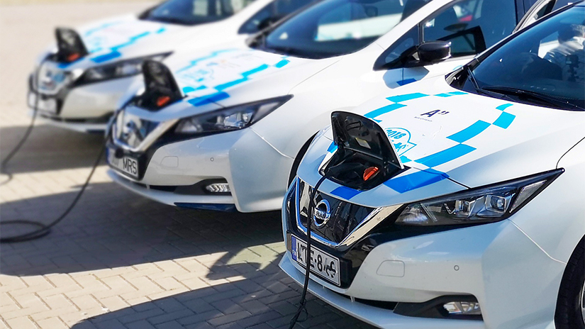 Insight into the role of hybrid and electric vehicles in the fleet industry.