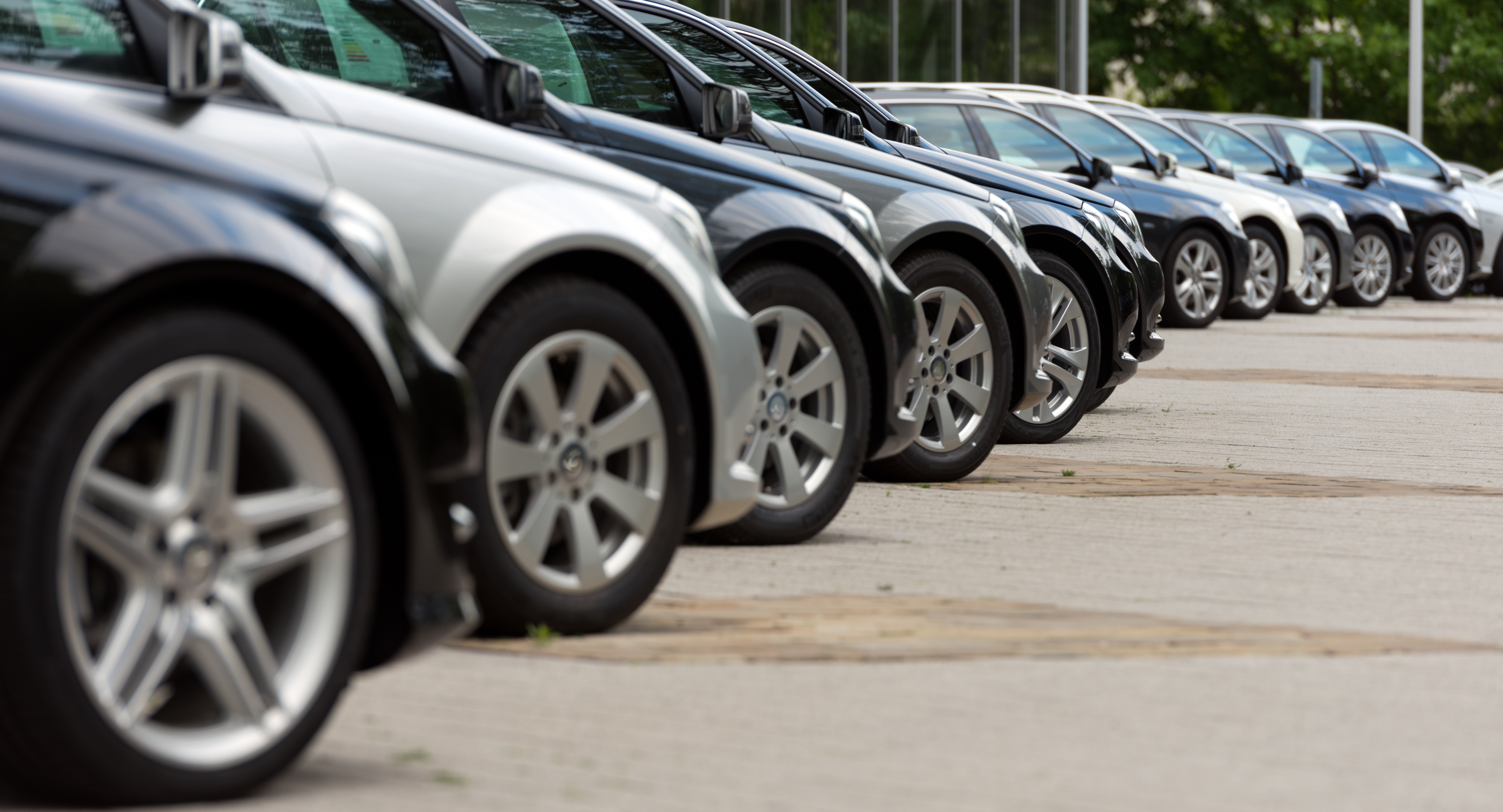 5 Things holding you back from acquiring the right cars for your fleet.jpg